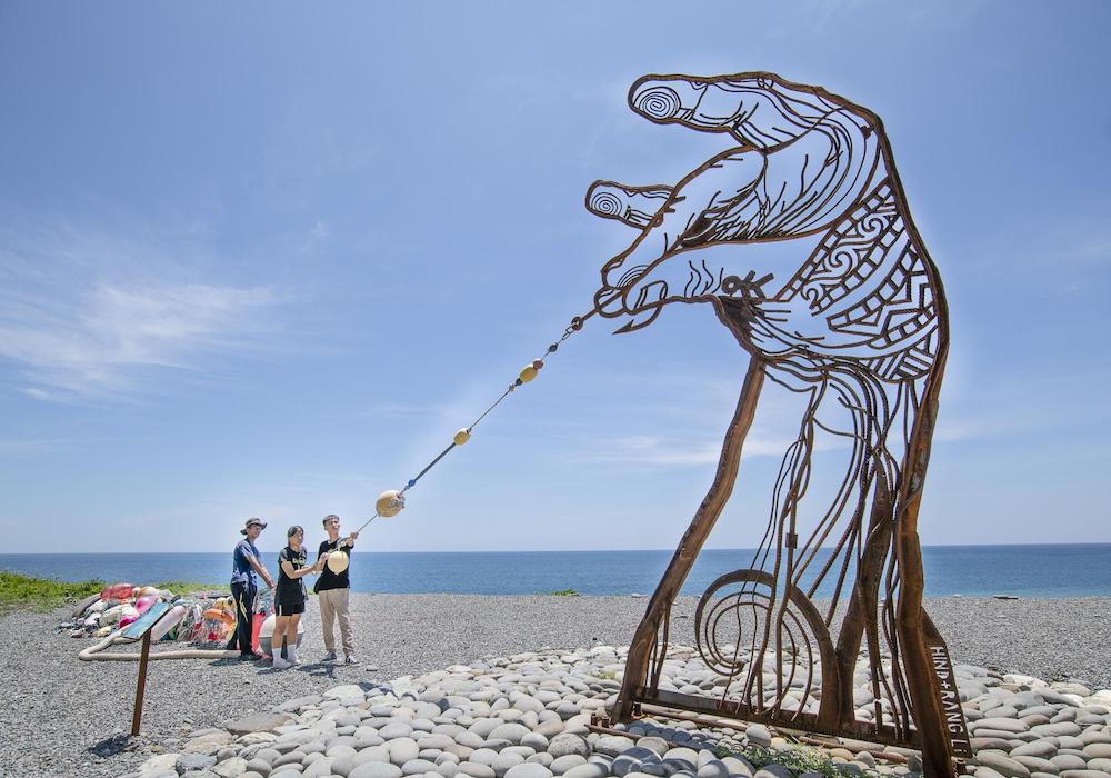 山海之間，貧田中開出花朵