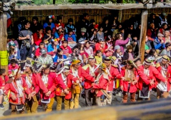 【MUJO趴趴走--國內旅遊】捕鄒阿里山文化戰祭MAYASVI-用外族女性的角度來看大社特富野鄒族戰祭.由一顆石頭說起...